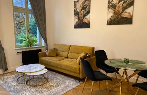 Olsztyn Apartment | Apartament Mała Secesja - dla wyjątkowych gości, więcej niż hotel - 120 lat historii, komfort, prywatność