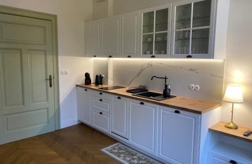 Olsztyn Apartment | Apartament Mała Secesja - dla wyjątkowych gości, więcej niż hotel - 120 lat historii, komfort, prywatność