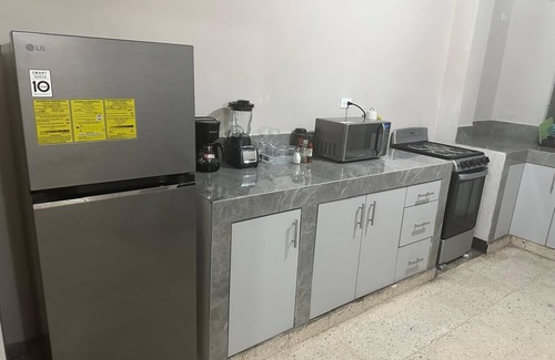 Tegucigalpa Apartment | Apartamento 2 habitaciones, Tegucigalpa, Lavandería, AC, Wifi, Netflix, garaje.