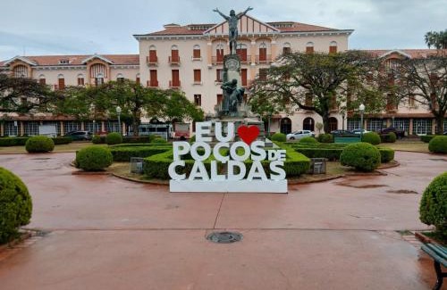 Regiao Urbana Homogenea IX Apartment | Apartamento 222 Pé na Praça 1 vaga Garagem 7 hóspedes