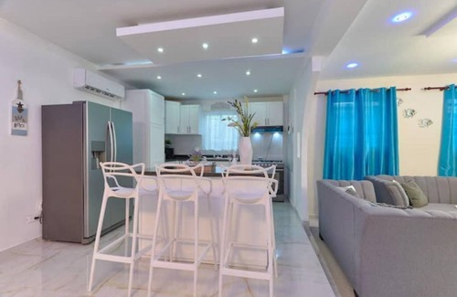 Caribbean Islands Apartment | Apartamento a 40 Segundos de la Playa de Guayacanes