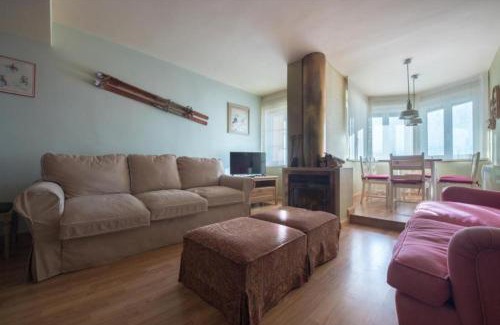 Pradollano Apartment | Apartamento Ameto en la plaza Pradollano"Junto al telecabina Borreguiles"