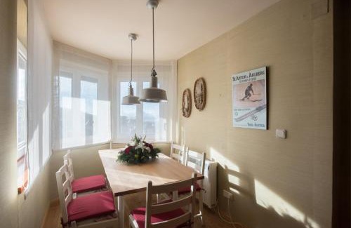 Pradollano Apartment | Apartamento Ameto en la plaza Pradollano"Junto al telecabina Borreguiles"