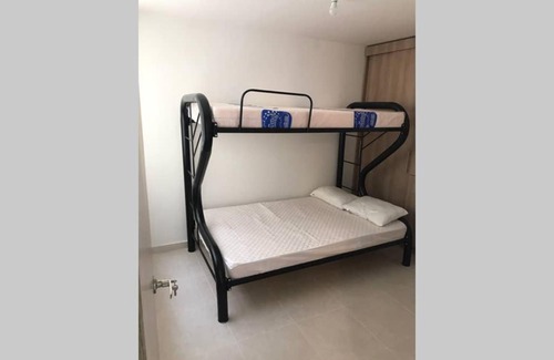 Ricaurte Apartment | Apartamento cómodo con todo lo que necesitas con Aire Acondicionado !