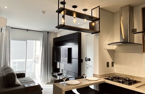 Guilhermina Apartment | Apartamento com Piscina, Moderno e Luxuoso