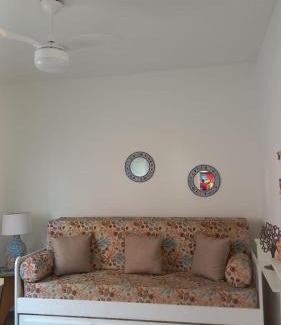 Indaia Apartment | Apartamento com Suíte em Bertioga Indaiá 150 metros da Praia