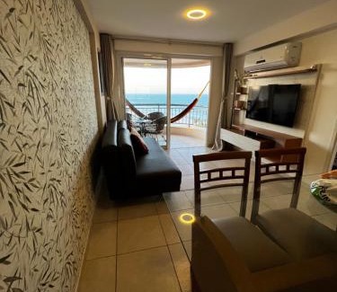 Praia do Futuro II Apartment | Apartamento com Vista para o Mar Último Andar