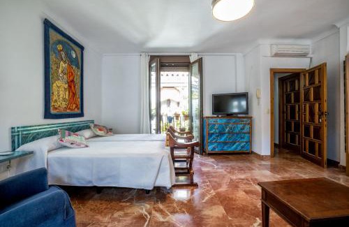 San Basilio Apartment | Apartamento con patio cordobés en San Basilio & Parking