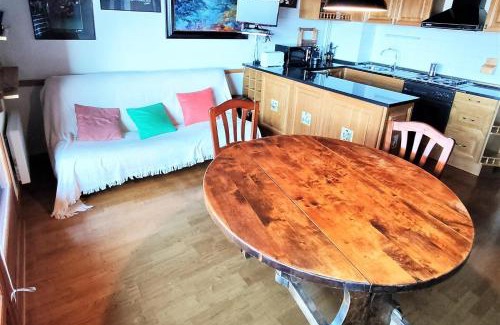 Sainte-Leocadie Apartment | Apartamento con piscina en Santa Leocadia