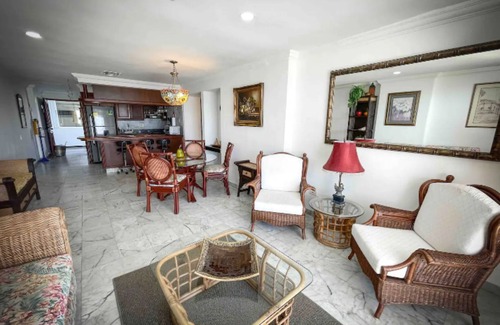 Punta Hansa Apartment | Apartamento con Vista al Mar en Sunrise