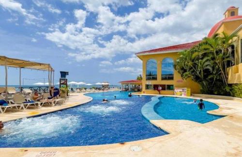 Puerto Juarez Apartment | Apartamento en complejo hotelero con playa