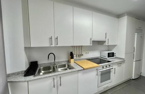 Insuela Apartment | Apartamento en palmeira - Colores del Barbanza Naranja