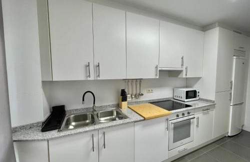 Insuela Apartment | Apartamento en palmeira - Colores del Barbanza Naranja