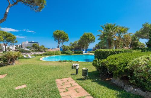 Cala Marcal Apartment | APARTAMENTO "JARDI DEL REI COLAU" con piscinas y vistas al mar, 100m de la playa Cala Marsal