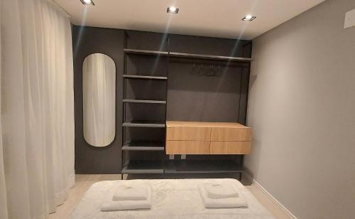 Imigrante Apartment | Apartamento Metalic com lareira ecológica