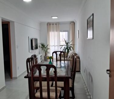 Mirim Apartment | Apartamento novo vista do mar 64m2 2 dorms Wi-fi estacionamento grátis Praia Grande Mirim