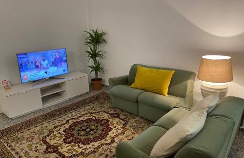 Padron Apartment | Apartamento Padron Centro P8 by URent