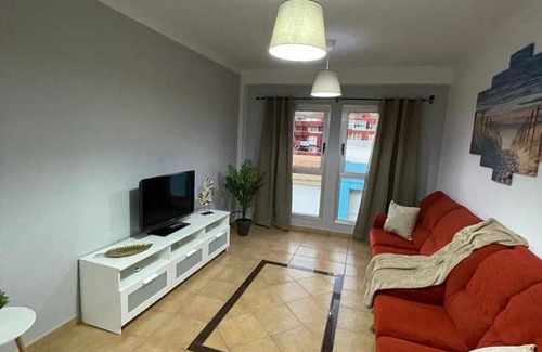 Sardina Apartment | APARTAMENTO SOL Y PLAYA CON PISCINA y WIFI