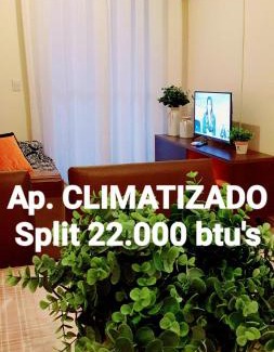 Santo Antonio Apartment | Apartamento TOP CLIMATIZADO em CRICIÚMA-SC - ótimo CUSTO-BENEFÍCIO - Cozinha completa - Cama Box - WiFI - Smart TV - Apps YouTube - NetFlix - Prime Vídeo - Garagem coberta - Portaria Digital 24h - Lugar sossegado e arborizado - Acomoda até 5 pessoas