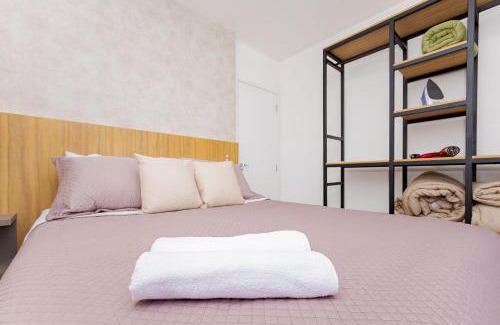 Matriz Apartment | Apartamentos para 5 pessoas com Piscina e Academia no Centro