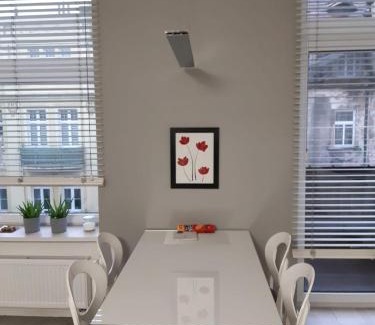 Jelenia Gora Apartment | Apartamenty Lazurowy i Słoneczny z darmowym Parkingiem strzeżonym