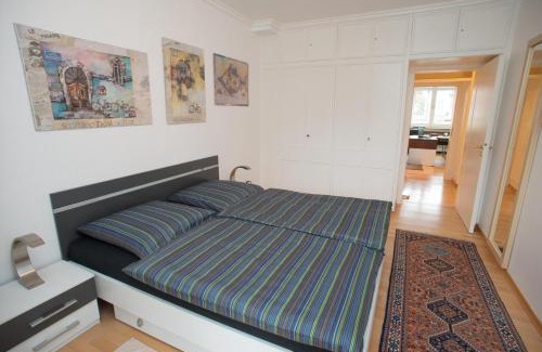 Dusseldorf Old Town Bed & Breakfast | Apartement mit Dachterrasse - bei Curth klingen - Teilen Sie uns Ihre Ankunfszeit mit