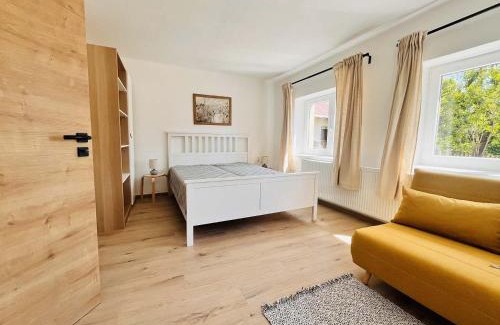 Troskovice Apartment | Apartmány Žlutý dům