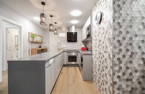 Valdelagrana Apartment | Apartment "Brisa Marina" with Shared Pool & Wi-Fi