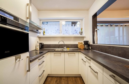 San Leonardo in Passiria Apartment | Apartment 'Holzer's' with Mountain View, Private Terrace and Wi-Fi