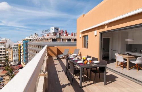 Las Palmas de Gran Canaria Apartment | Apartment Las Canteras Nautilus 8D by VillaGranCanaria
