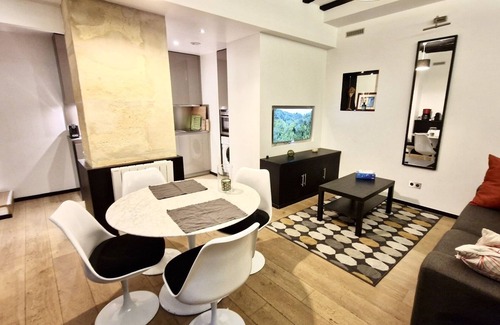 Saint-Germain-des-Pres Apartment | Apartment 2 bedrooms Standing in the hearth Saint Germain-Saint Sulpice-Odeon