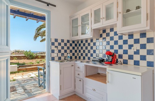 Agios Ioannis Apartment | Apartment '7' with sea view, Wi-Fi and air conditioning