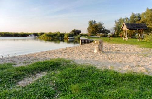 Mellenthin Apartment | Apartment Achterwasserblick by Interhome