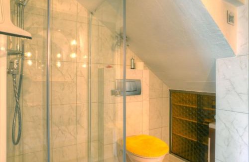 Schwalenberg Apartment | Apartment Am Dohlenberg - Steintisch by Interhome