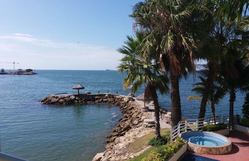 Salinas Apartment | Apartment at the foot of the beach