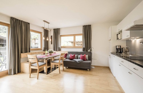 Feldthurns Apartment | Apartment 'Bachmannhof Rosmarin' with Mountain View, Shared Pool and Wi-Fi