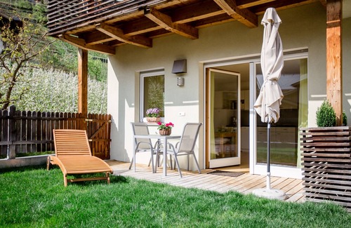 Feldthurns Apartment | Apartment 'Bachmannhof Rosmarin' with Mountain View, Shared Pool and Wi-Fi