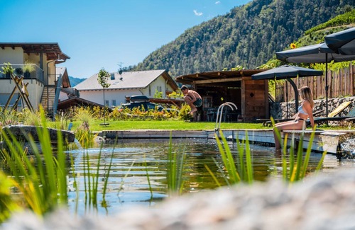 Feldthurns Apartment | Apartment 'Bachmannhof Rosmarin' with Mountain View, Shared Pool and Wi-Fi
