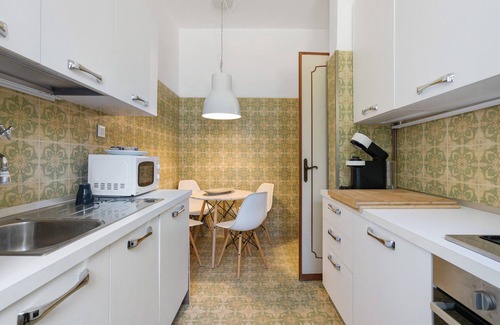San Terenzo Apartment | Apartment 'Baia Blu Amati' with Sea View, Balcony and Wi-Fi