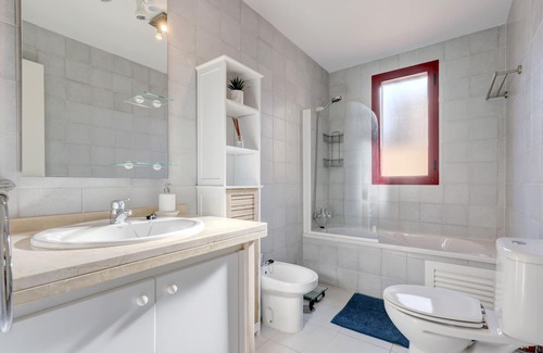 Bahia de Casares Apartment | Apartment "Beautiful Penthouse" with Sea View, Shared Pool & Wi-Fi