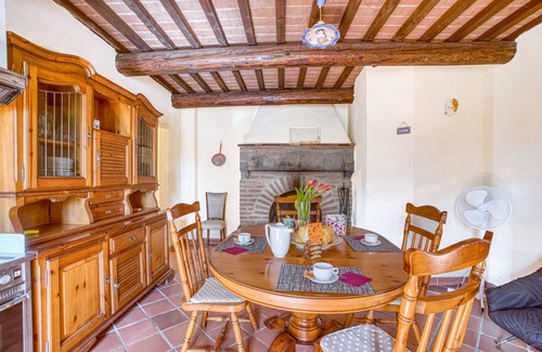 Umbertide House | Apartment 'Bosco Antico Casale '700' with Shared Pool and Wi-Fi