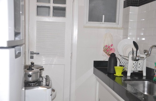 Leblon Apartment | Apartment close to Leblon beach and the subway