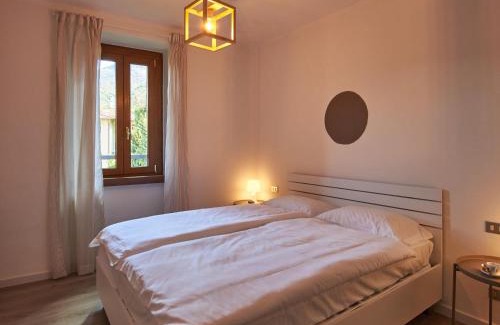Claino Con Osteno Apartment | Apartment Ca' Dolce Osteno by Interhome