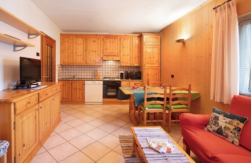 Valdisotto Apartment | Apartment 'Casa Grafa Bormio' with Mountain View, Shared Garden & Wi-Fi
