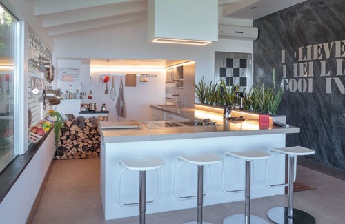 Lavagna Apartment | Apartment Casa Lorenzo with Sea View, Shared Garden, Air Conditioning and Wi-Fi