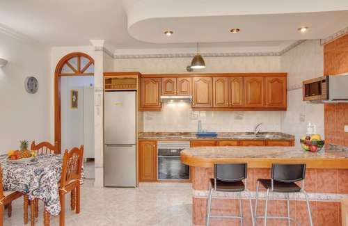 Mogan Apartment | Apartment 'Casa Paco' with Mountain Views, Fast Wi-Fi, Air Conditioning and Terrace