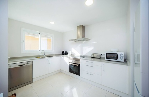 Puerto de Pollensa Apartment | Apartment Catalina 3B- tres dormitorios with Sea View, A/C, Wi-Fi & Terrace