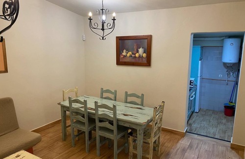 Huetor Santillan Apartment | Apartment 'El Cedro' with Mountain View, Shared Pool and Wi-Fi