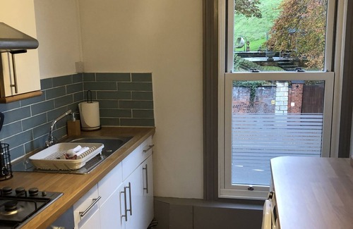 Lincoln Apartment | Apartment-Ensuite with Shower-City view-3 Bed