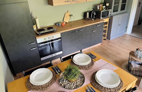 Wuelfrath Apartment | Apartment für 4 Personen in NRW in Ruhiger und Zentraler Lage